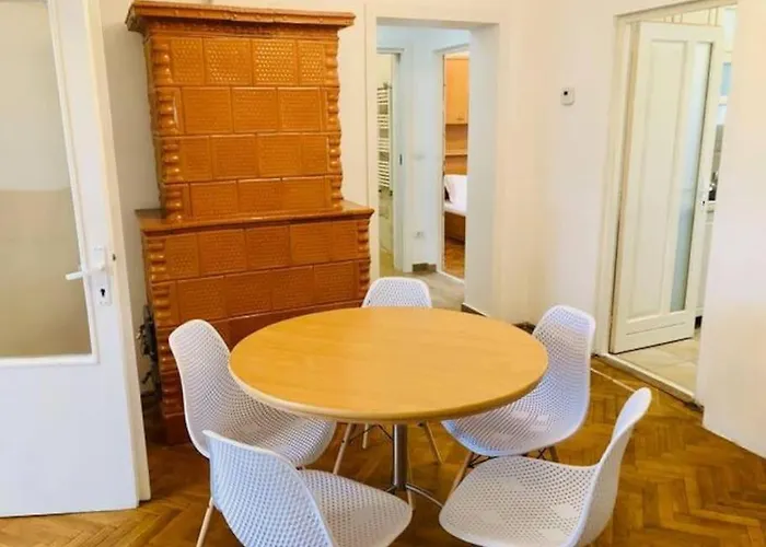 Joy Unirii 10 2 * טימישוארה