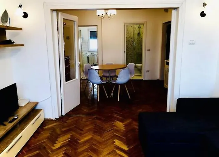 Joy Unirii 10 2 טימישוארה